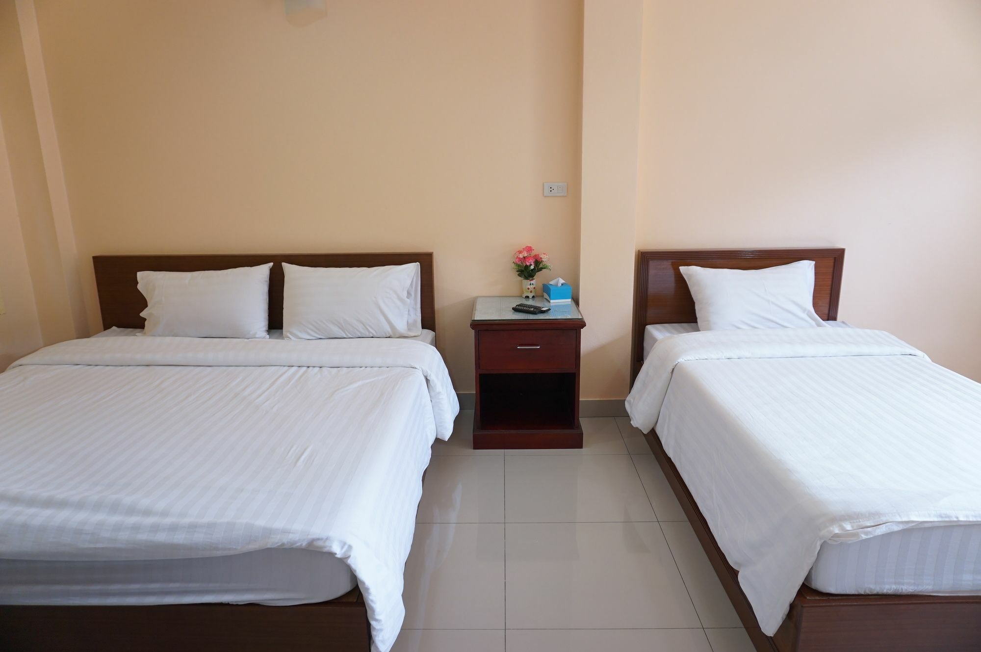 Jirasin Hotel&Apartment Ranong Exterior foto